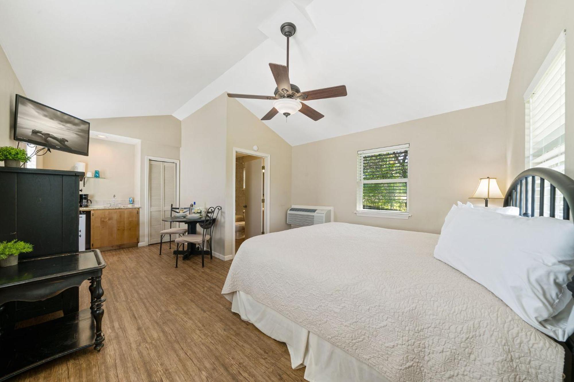 Blanco Riverside Cottages Экстерьер фото
