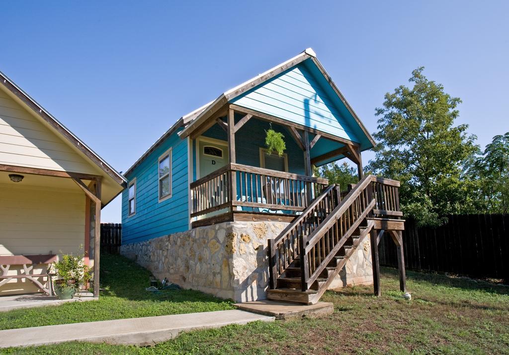Blanco Riverside Cottages Номер фото
